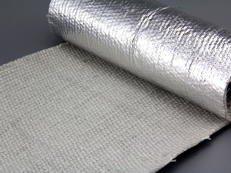 Tkanina iz keramičnih vlaken, prepojena z aluminijasto folijo: napreden material za toplotno zaščito